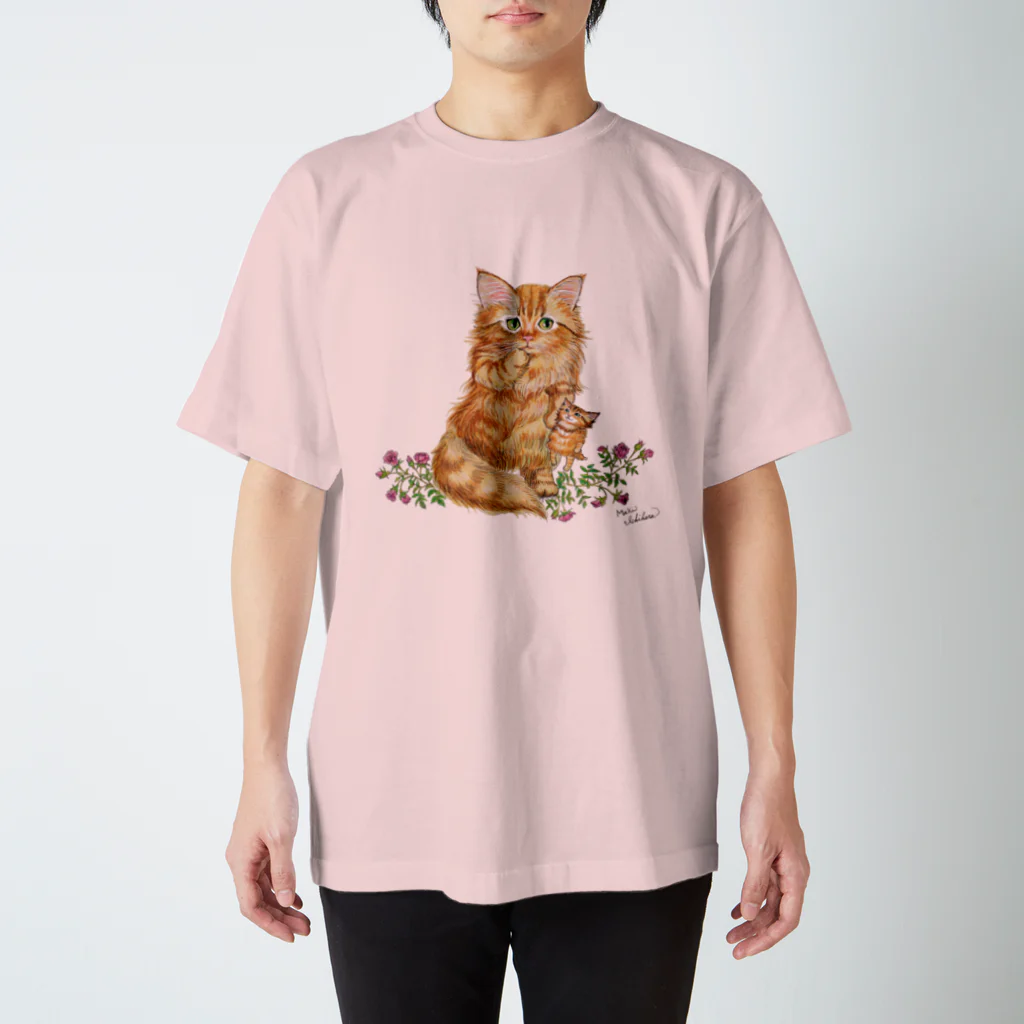 もけけ工房 SUZURI店のすももとミニバラ Regular Fit T-Shirt