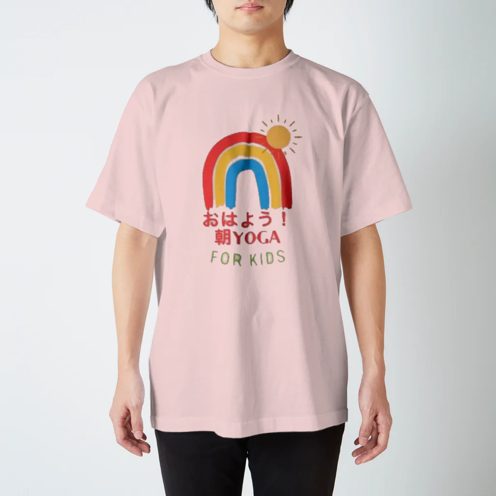 修YOGA公式グッズのおはよう朝YOGAforKIDS Regular Fit T-Shirt