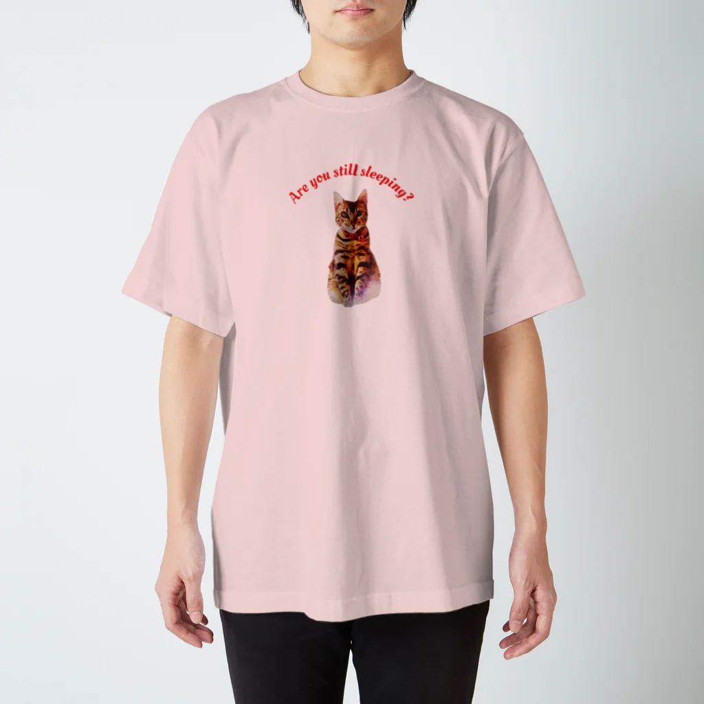 にゃんたまHOUSEのベル「まだ寝てるんですか？」 Regular Fit T-Shirt