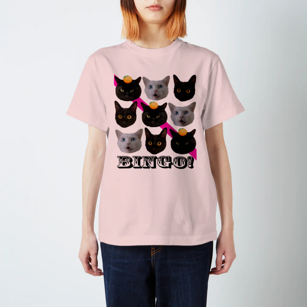 くろねこしろねこのねこビンゴ！ Regular Fit T-Shirt