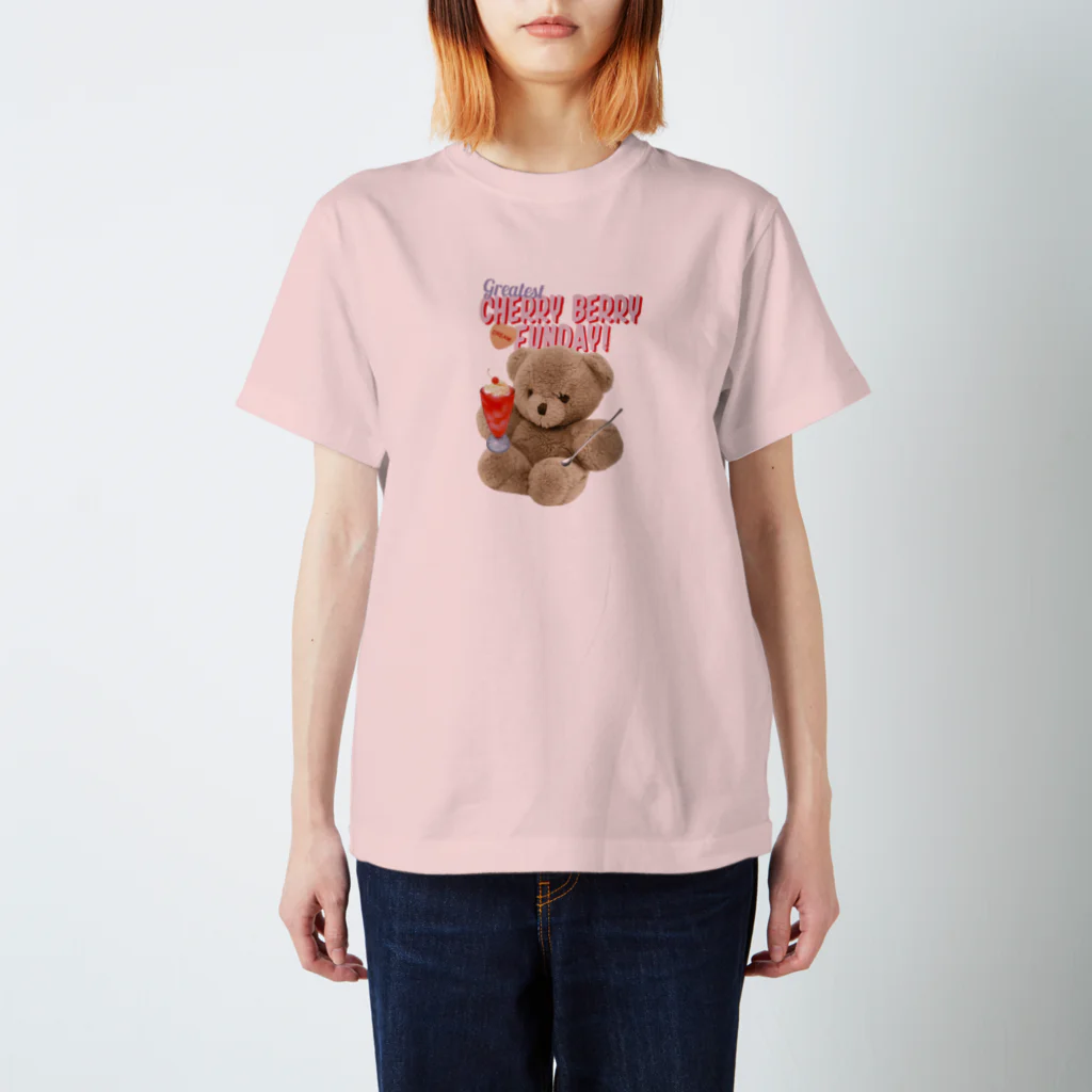 CHICHIPIのテディベア♡チェリーベリーファンデイ Regular Fit T-Shirt