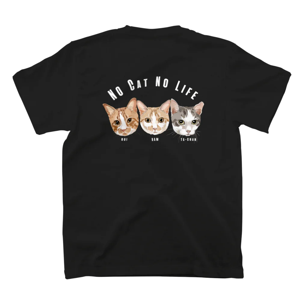 みきぞーん｜保護猫 ミッキー画伯と肉球とおともだちのrui & ram &ta-cha Regular Fit T-Shirtの裏面