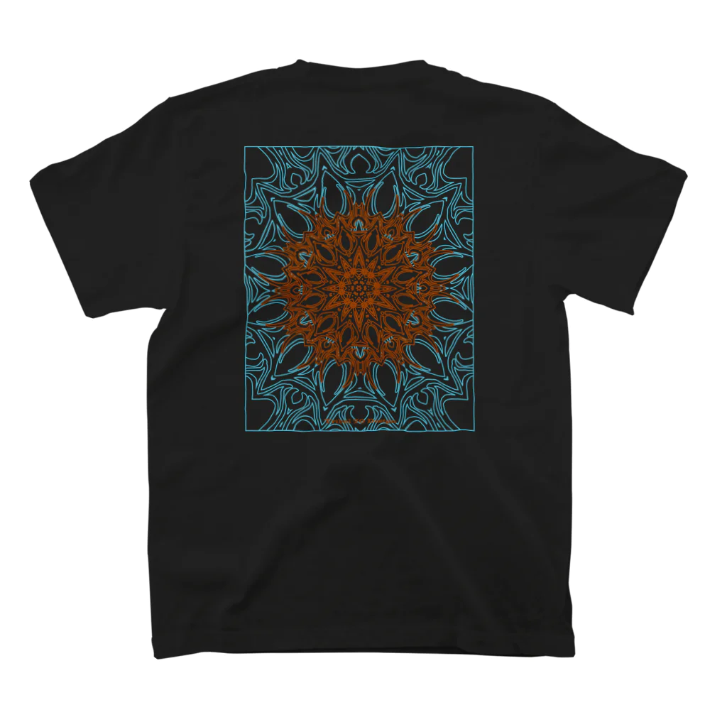 Tribal 70 Designのゼンタングル風_枠有り_カラー スタンダードTシャツの裏面