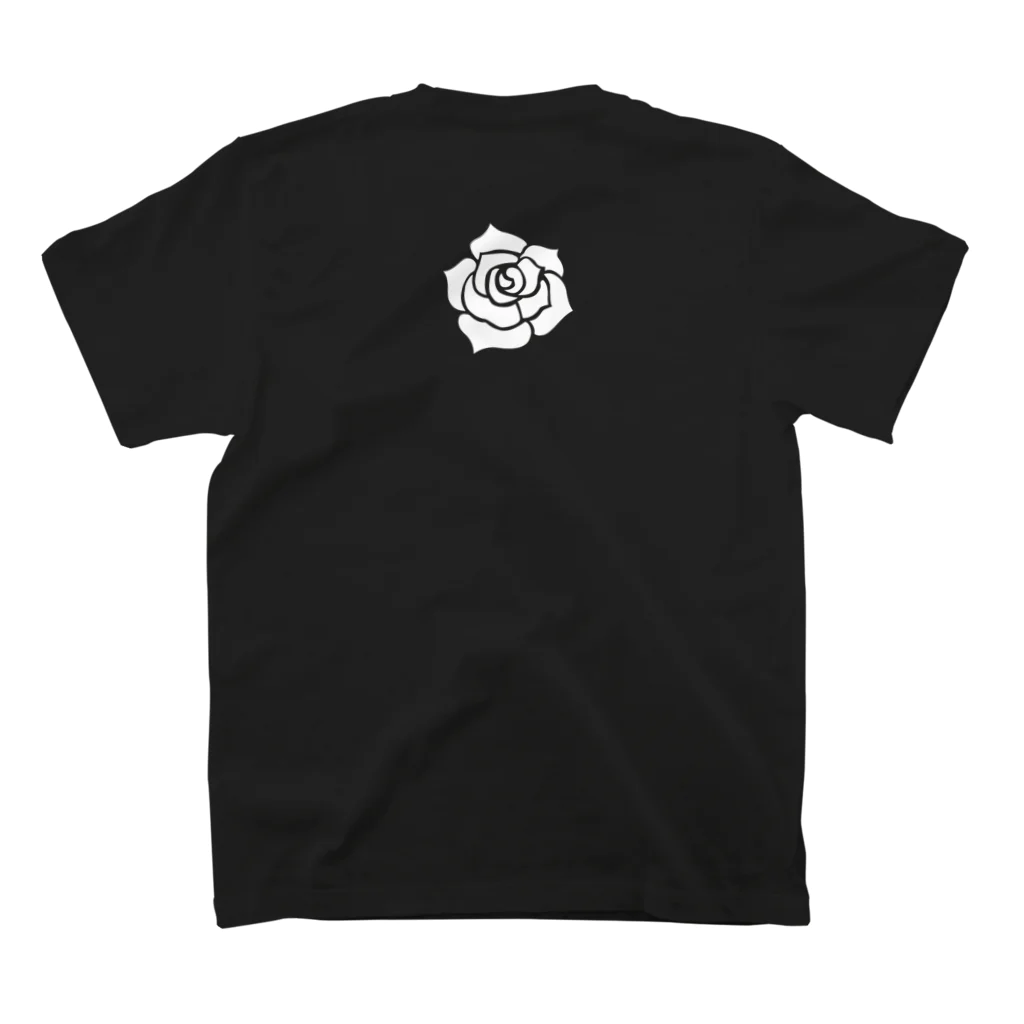 せみの黒Ｔに白い薔薇か Regular Fit T-Shirtの裏面