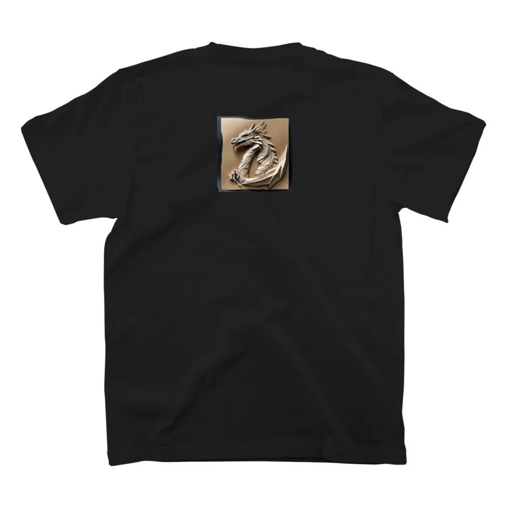 cotaro_worksの古代のドラゴン　折り紙05 Regular Fit T-Shirtの裏面