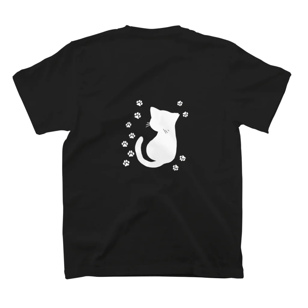 あくあ保護猫シェルターの保護猫Tシャツ Regular Fit T-Shirtの裏面