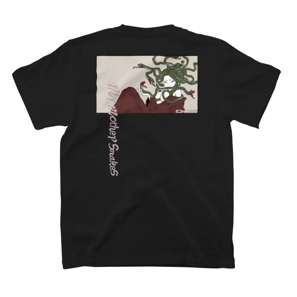 DCM (Different Color Monsters)の「my mother snakes」 ブラック スタンダードTシャツの裏面