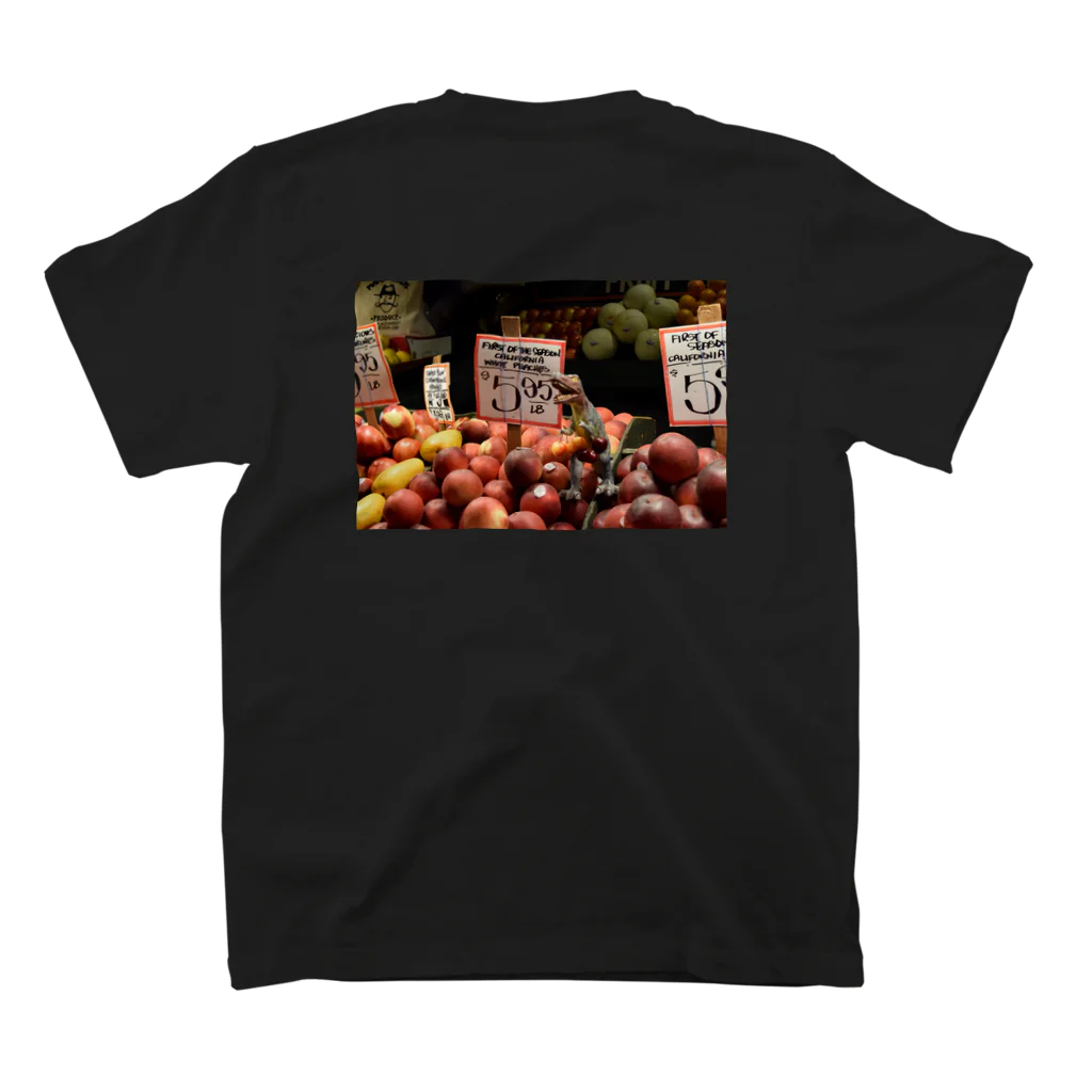 チルTショップのFruit & Dinosaur（Back Print) スタンダードTシャツの裏面