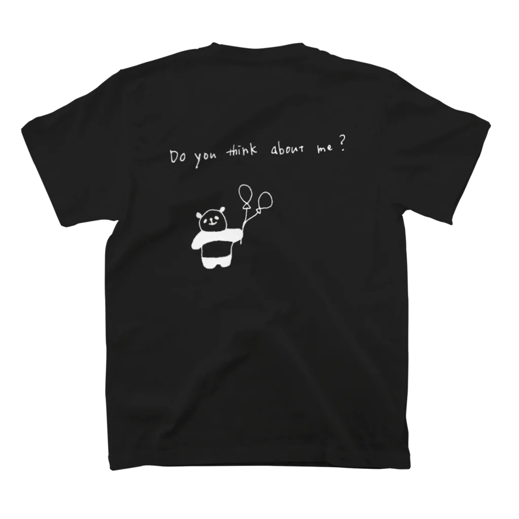 🐼🌱のdo you think about me? パンダ　黒 Regular Fit T-Shirtの裏面