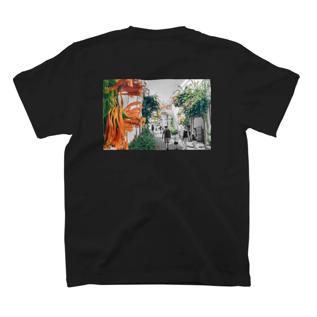 flwrsのGran Canaria A (b&w) スタンダードTシャツの裏面