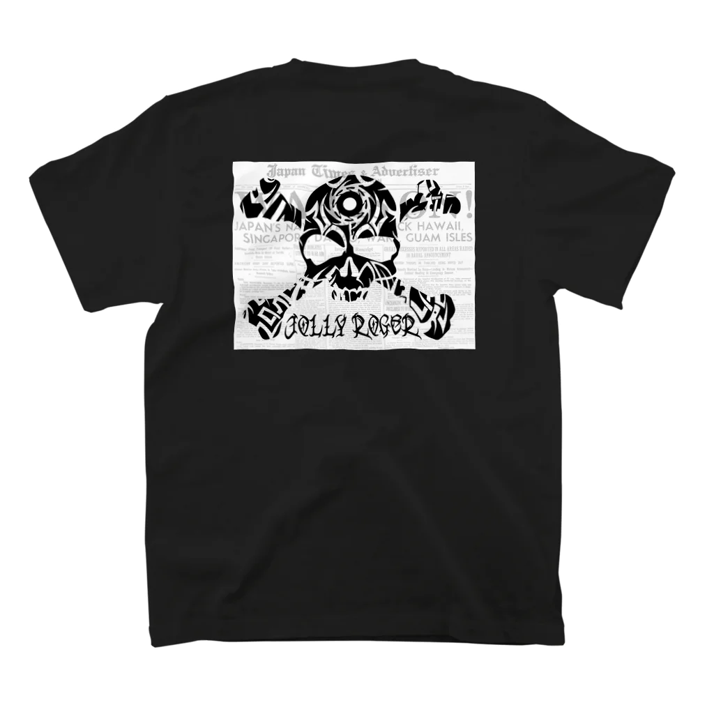 Ａ’ｚｗｏｒｋＳの海賊旗　WHT&BLKSKULL　両面プリント Regular Fit T-Shirtの裏面