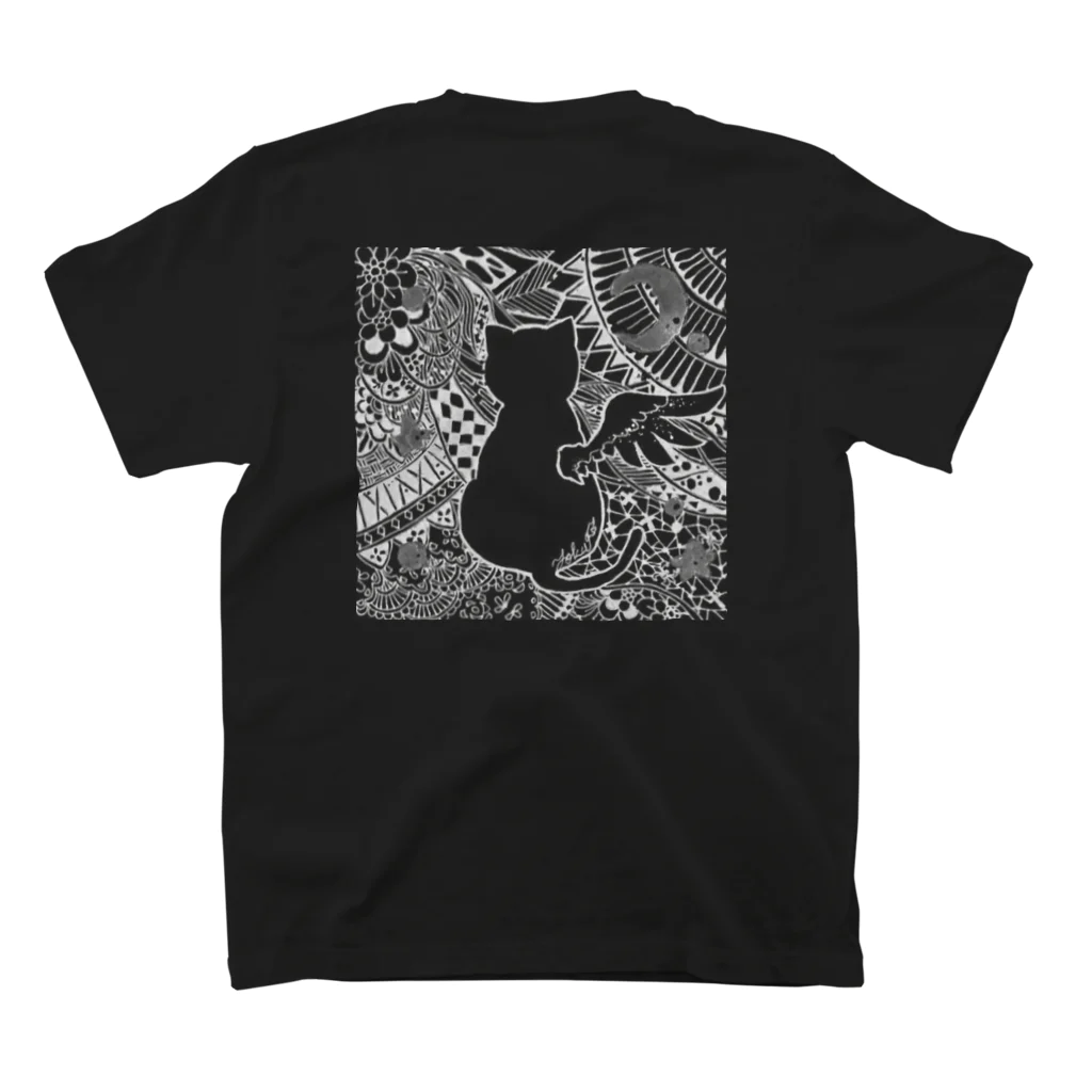 片翼の片翼猫 ホワイト Regular Fit T-Shirtの裏面