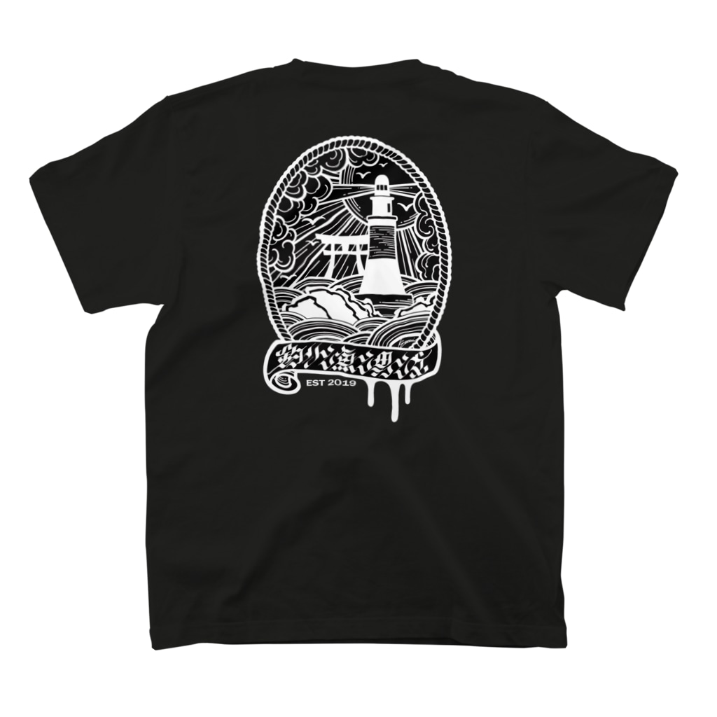 釣りと魚と男と女の濃色系 定番半袖Tシャツ Regular Fit T-Shirtの裏面
