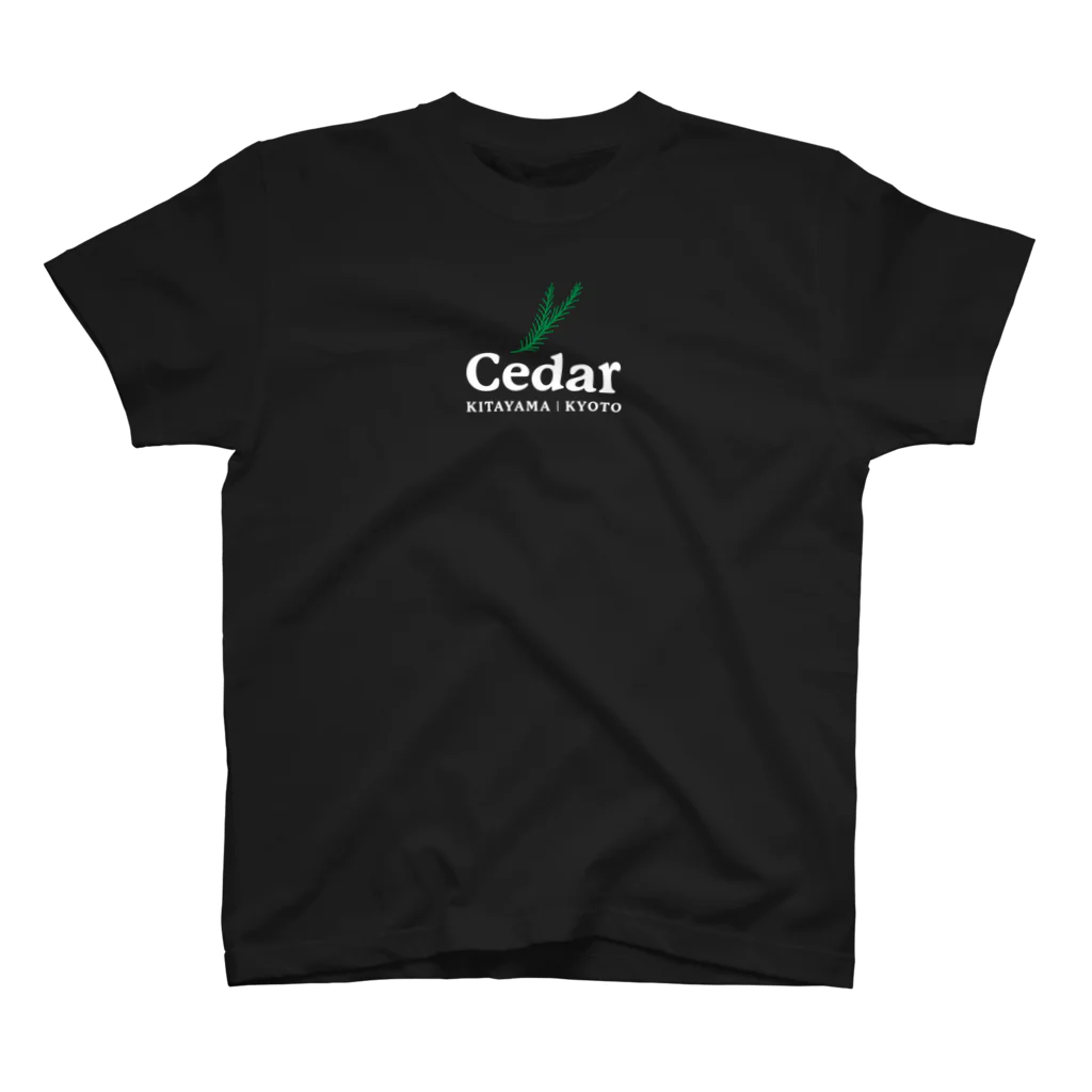 Cedar Kitayama KyotoのCedar Kitayama Kyotoオリジナルロゴ（縦） Regular Fit T-Shirt