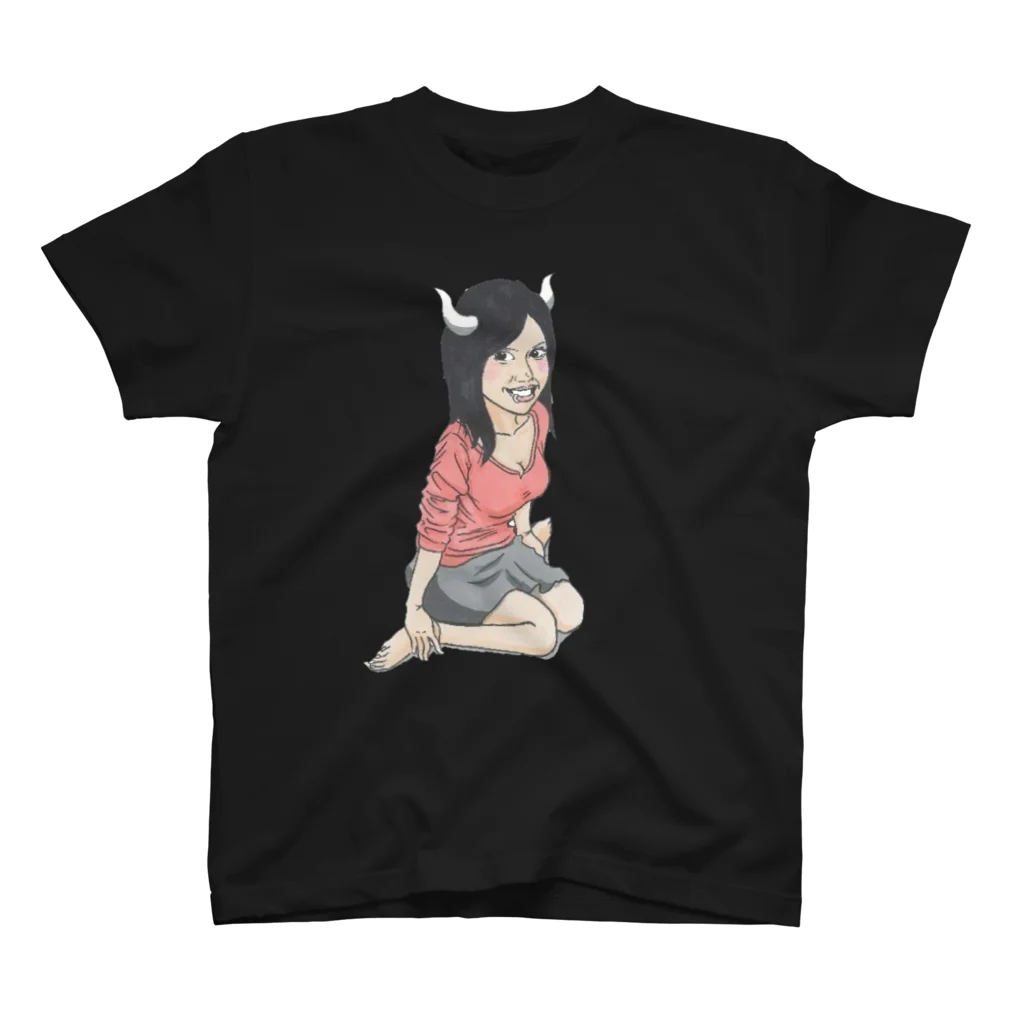 Momopiの牛田モーコ Regular Fit T-Shirt