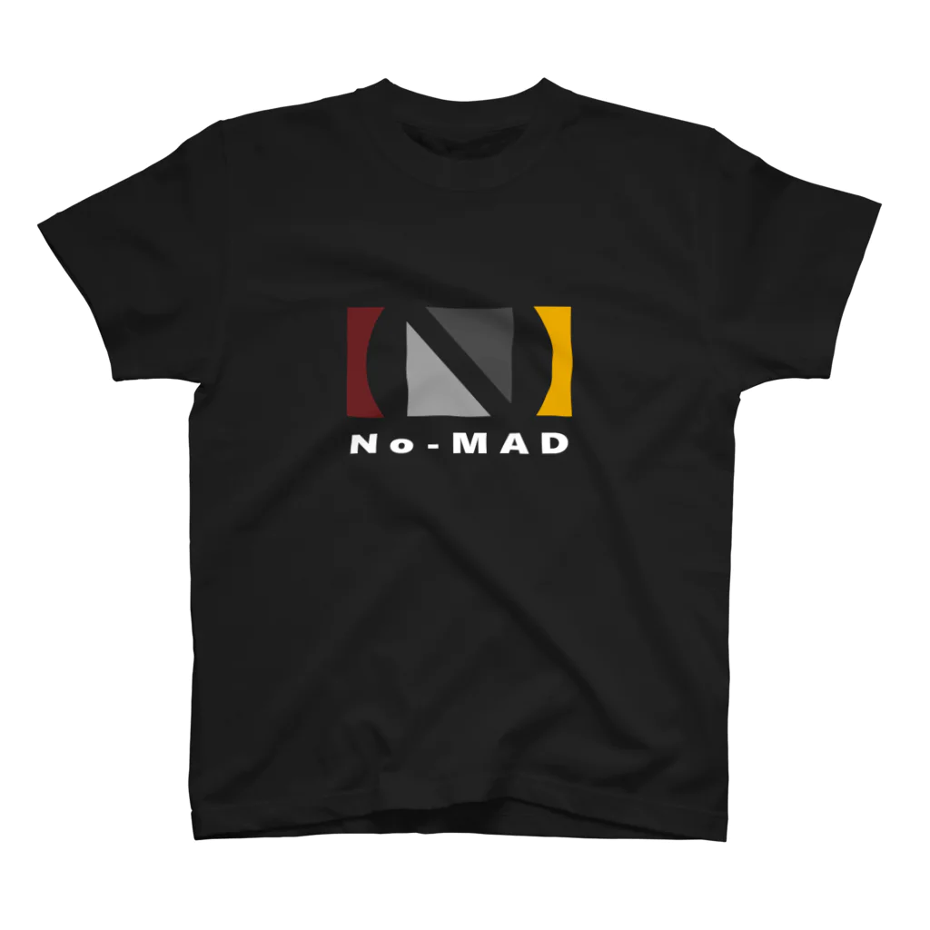 個人ラジオ『No-MAD（ノマド）』/『ヨルノマド』のNo-MADTシャツ（黒やぎ） スタンダードTシャツ