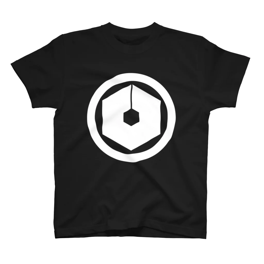 DRIPPEDの乃木亀甲紋 白ロゴ Regular Fit T-Shirt