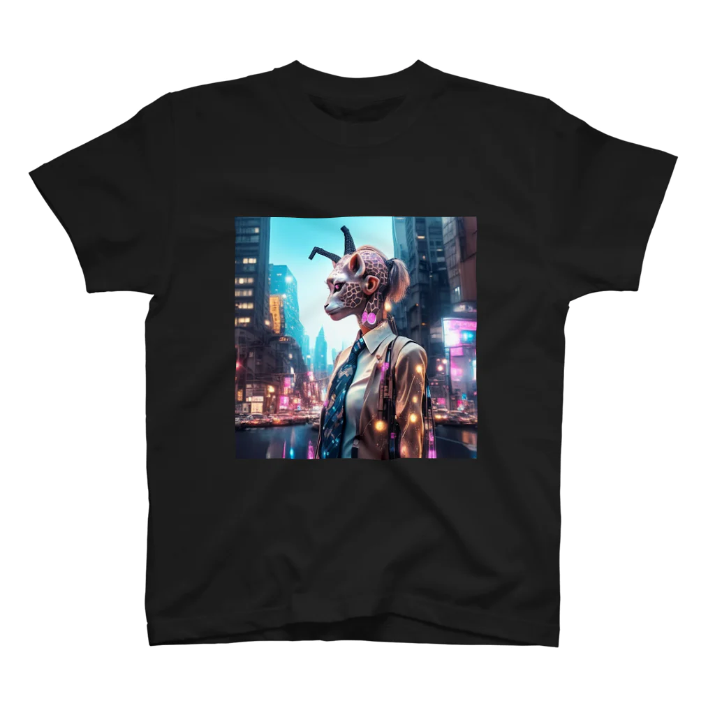 𝔔𝔘𝔒ℜℑ𝔄のCyberpunk giraffe スタンダードTシャツ