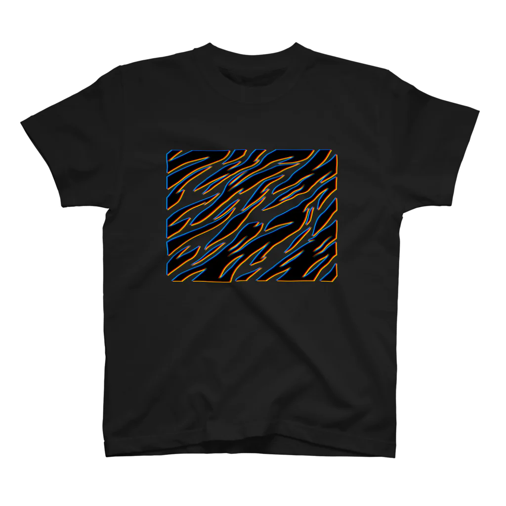 KURO TORAのColor Shift Full Tiger Pattern スタンダードTシャツ