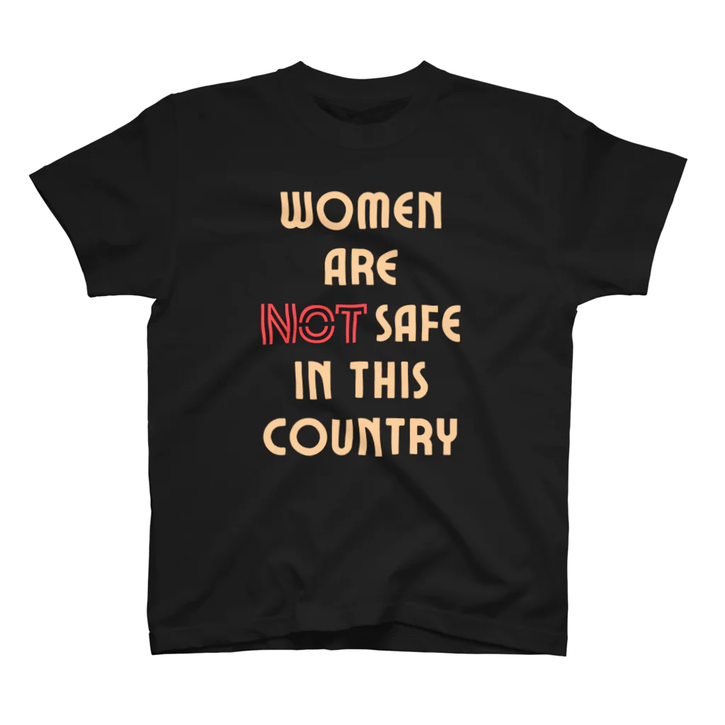 chataro123のWomen Are Not Safe in This Country Regular Fit T-Shirt