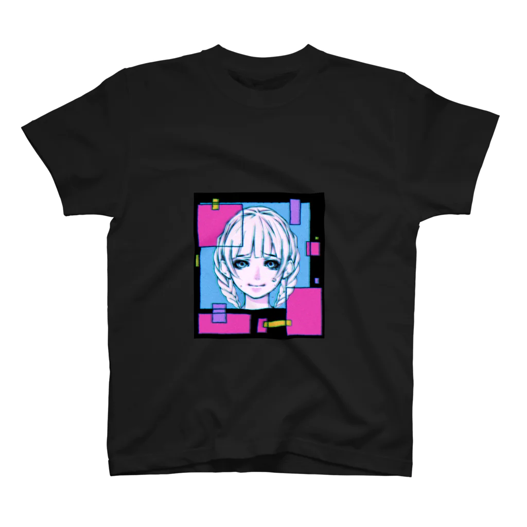 めぐ。の泣き笑いの三つ編み美少女（昔のテレビっぽい加工あり） Regular Fit T-Shirt