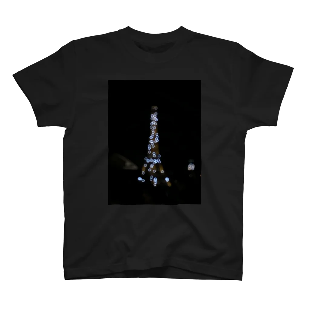 HotateのぼやけたEiffel Tower Regular Fit T-Shirt