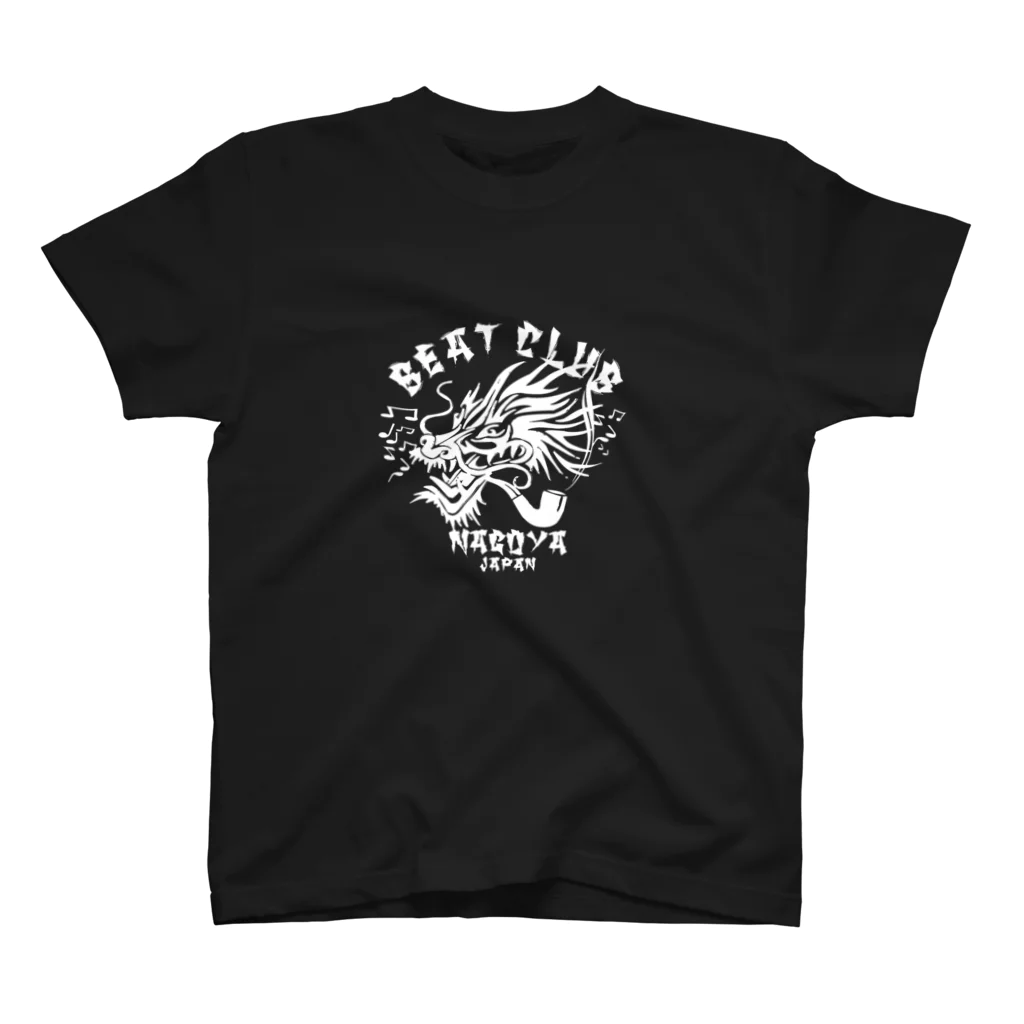 BEAT CLUB のNAGOYA BEAT CLUB(白ロゴ) Regular Fit T-Shirt