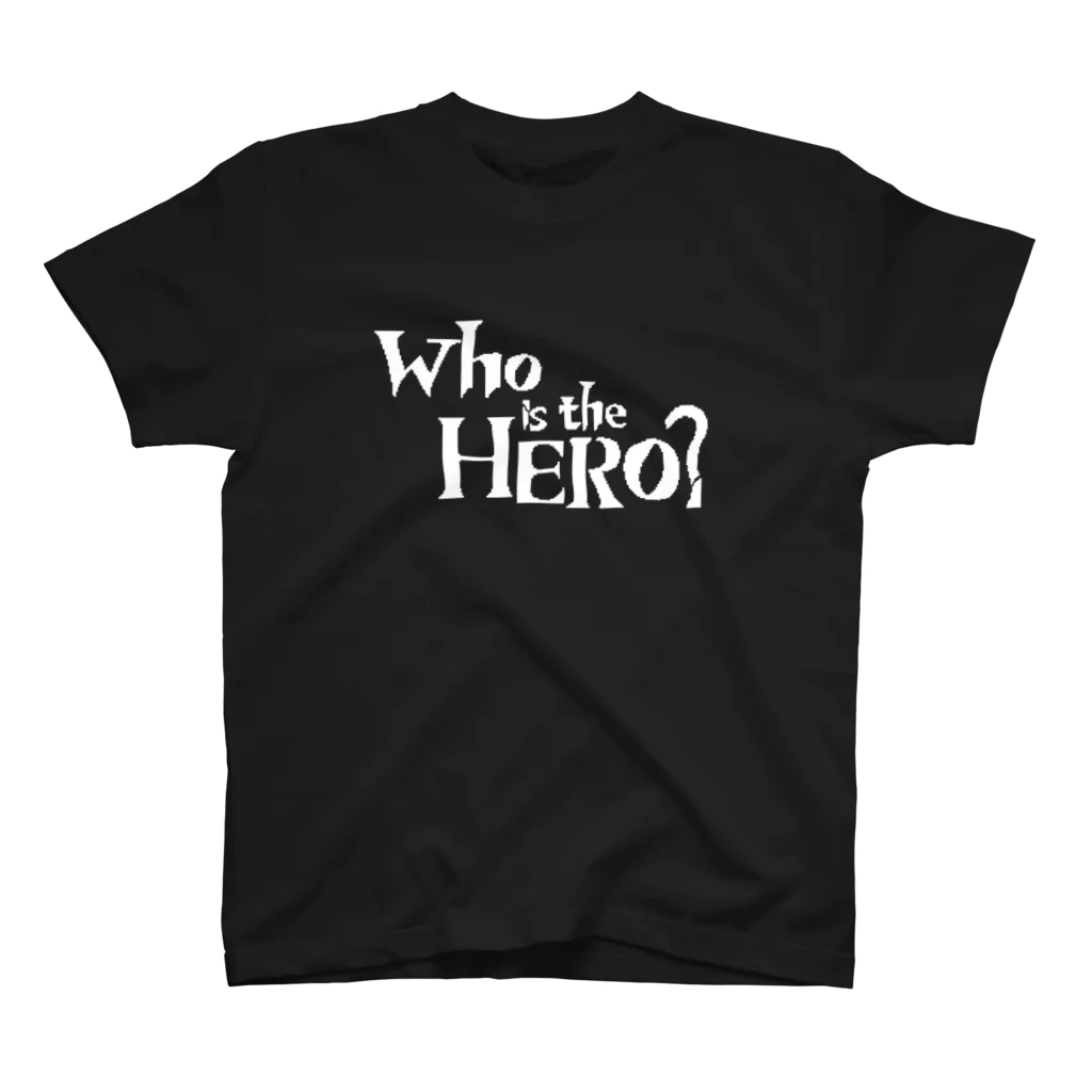 Who is the HERO? みやげもの屋のWho is the HERO? ロゴ（白文字） Regular Fit T-Shirt