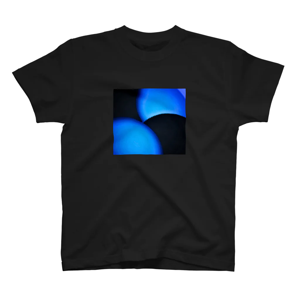 りょんしーのBLACK × BLUE  by RYONCHY Regular Fit T-Shirt