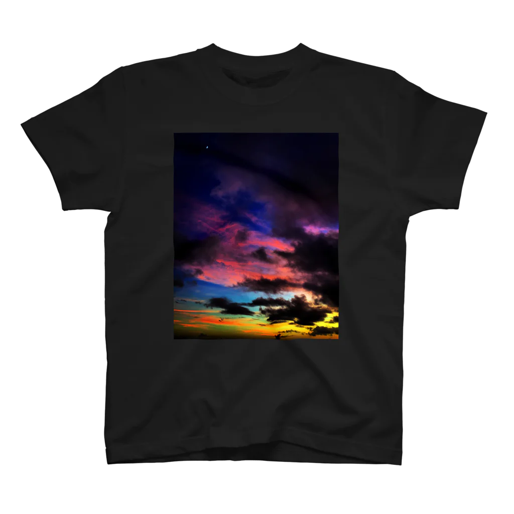 mizuphoto galleryの夜の虹 マジックアワー スタンダードTシャツ