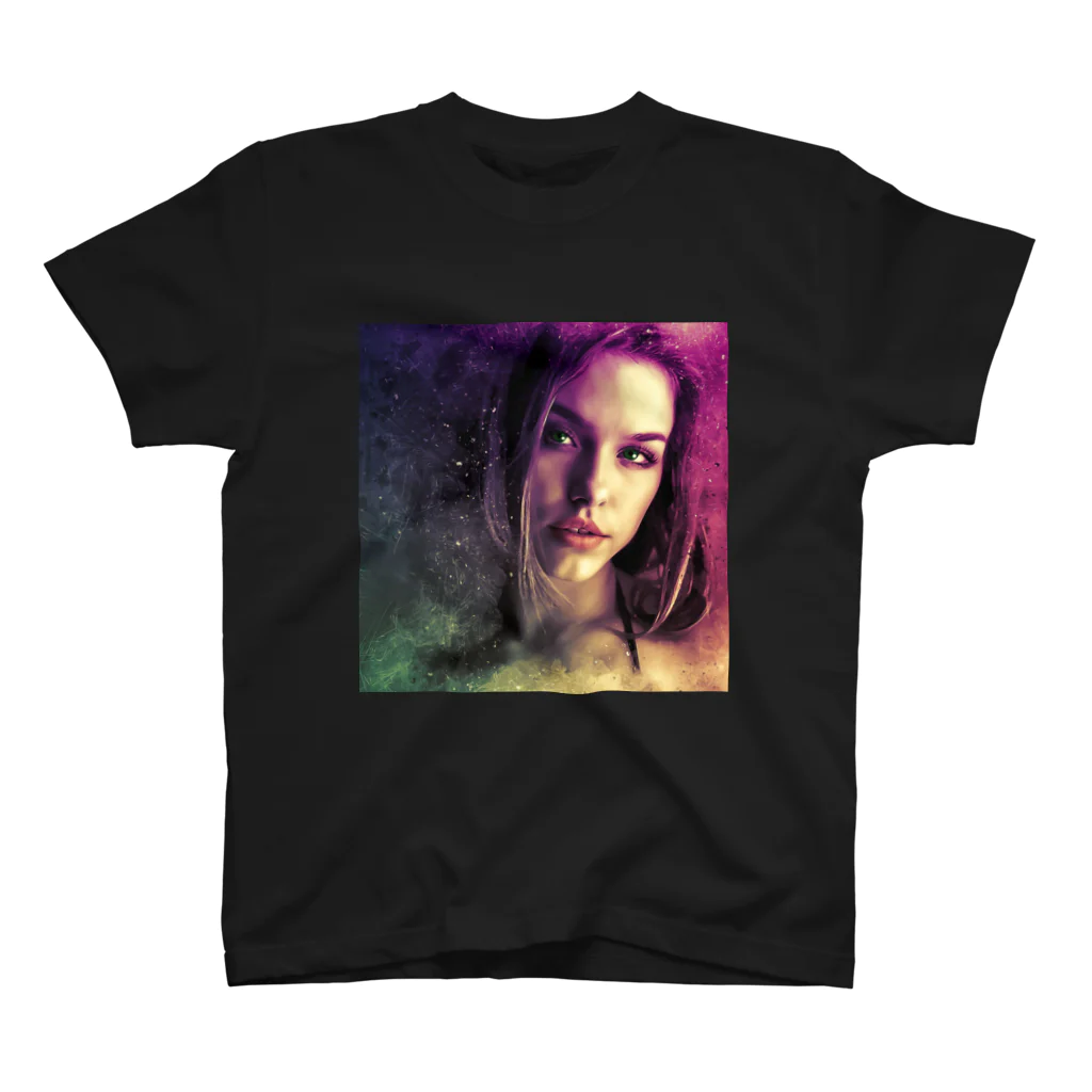 Fred HorstmanのBeautiful woman with purple hair and dark brown eyes  紫色の髪と濃い茶色の目を持つ美しい女性 Regular Fit T-Shirt