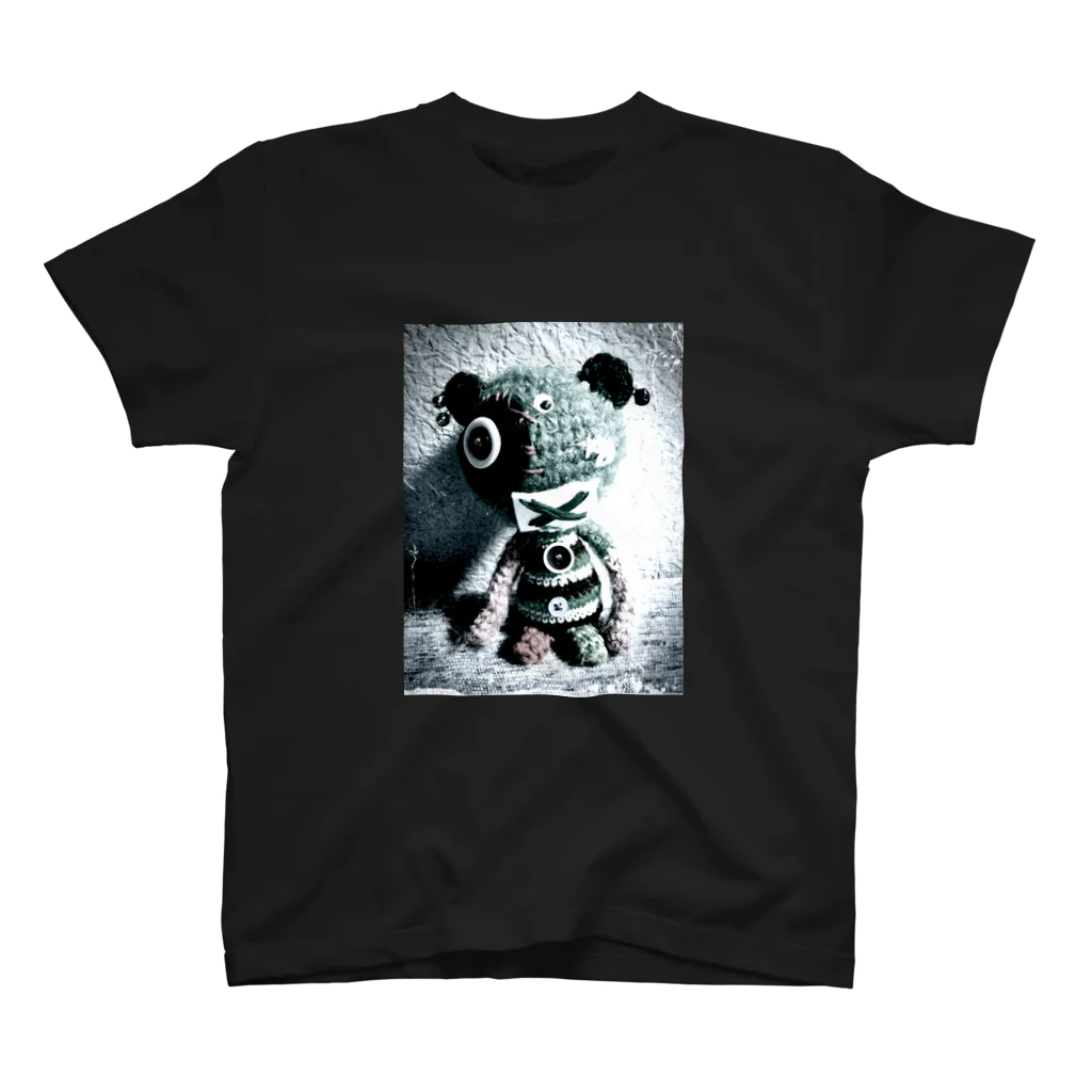 soconimo. PORTRAITSのZombie Teddy 2 スタンダードTシャツ