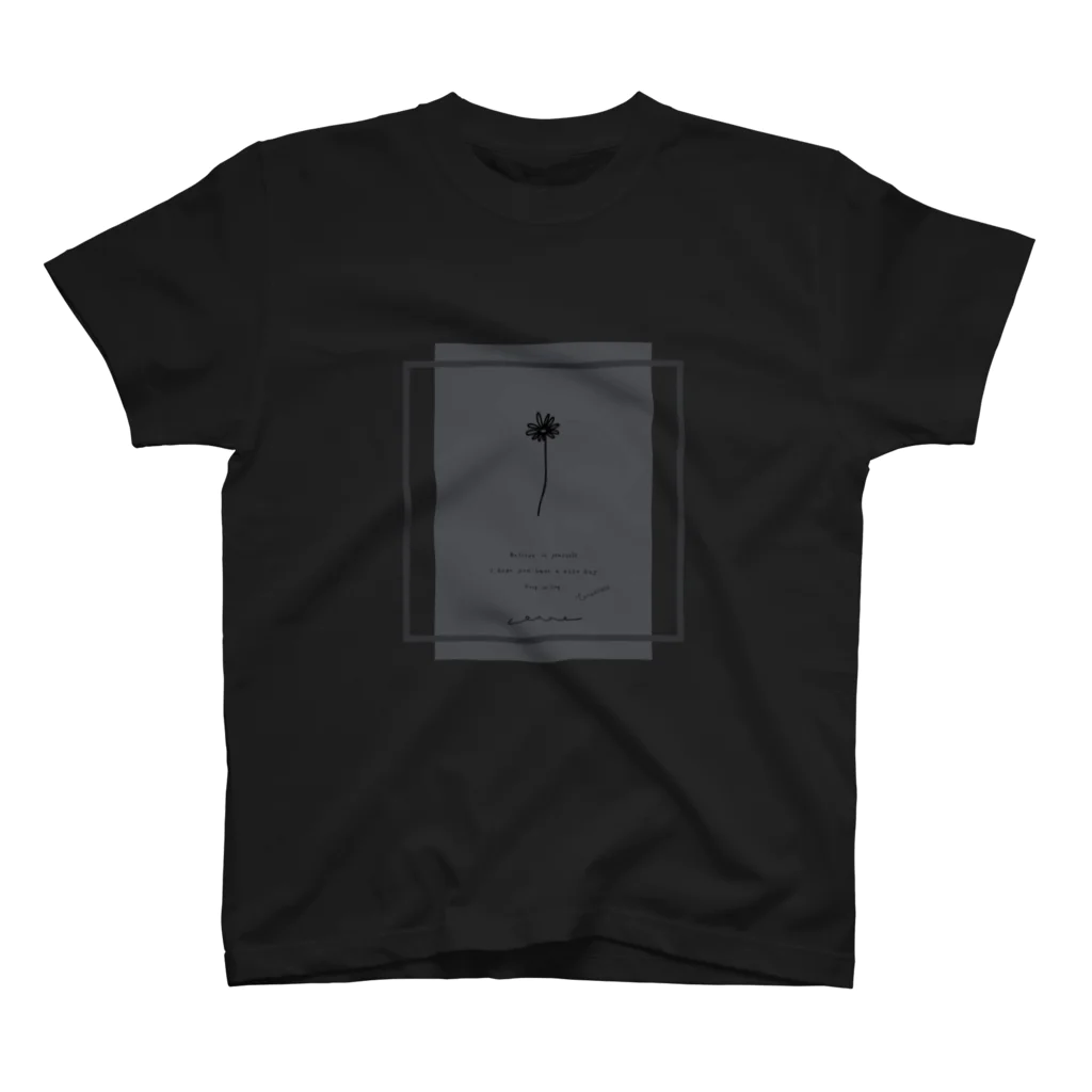 rilybiiのFlower  gray×black Regular Fit T-Shirt