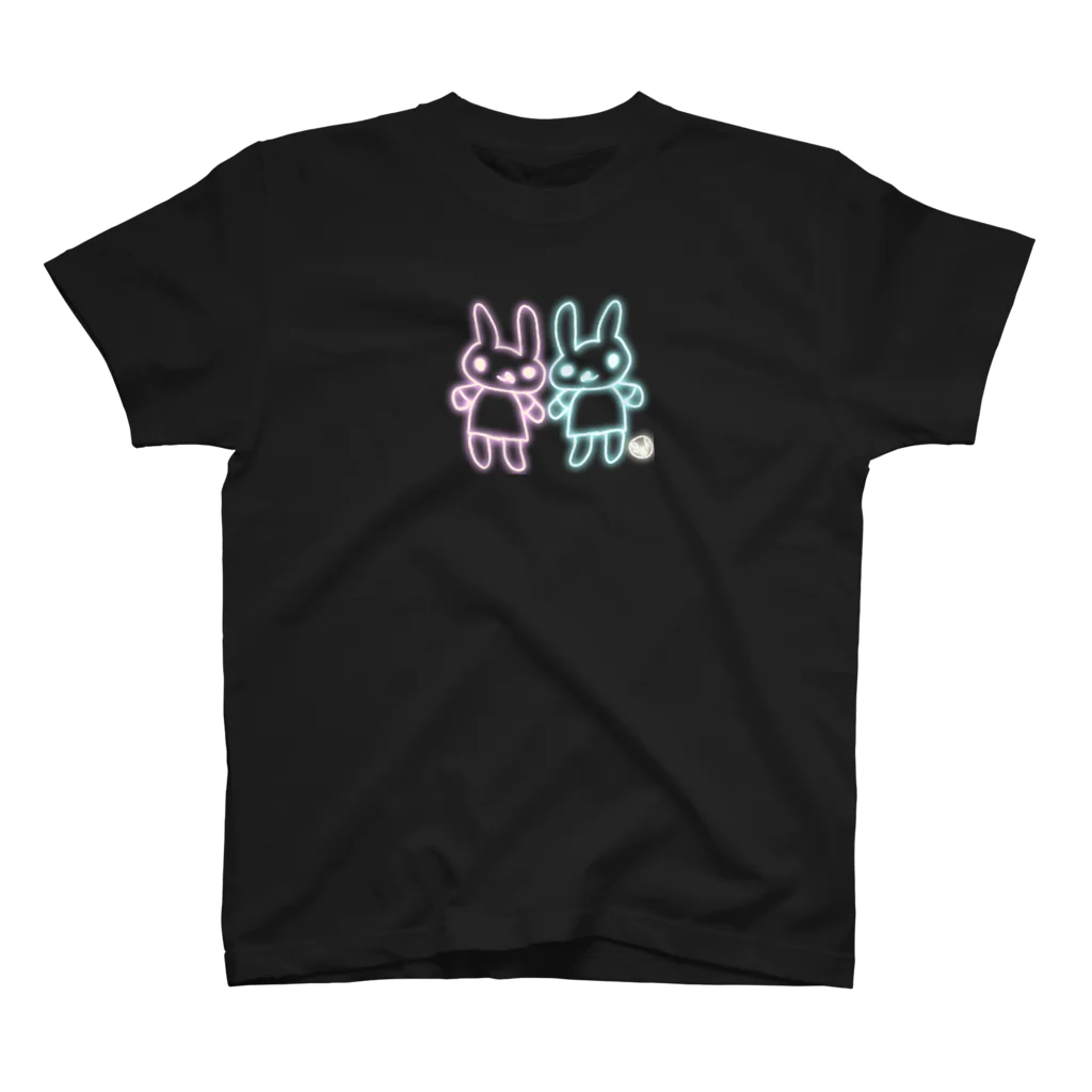 grk0 🌟ウサギのチャとシロ〜時々カッパのウサギのチャとシロ　ネオン スタンダードTシャツ