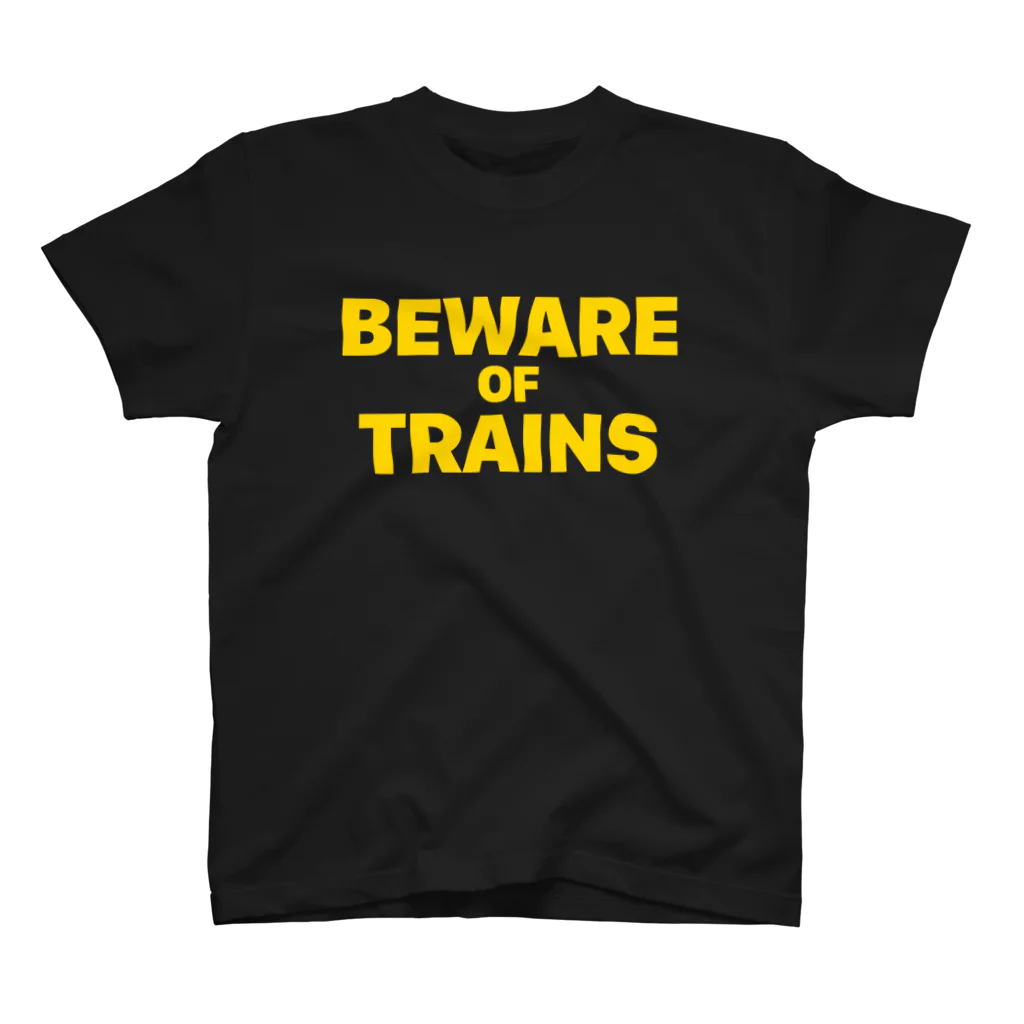 CIPANGOの【道路標識】BEWARE OF TRAINS（汽車に注意）（踏切）　イエローロゴバージョン スタンダードTシャツ