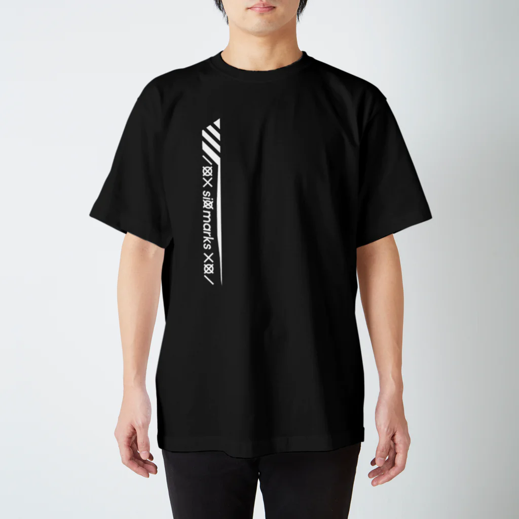 356 DAYS DARTSのSIX MARKS スタンダードTシャツ