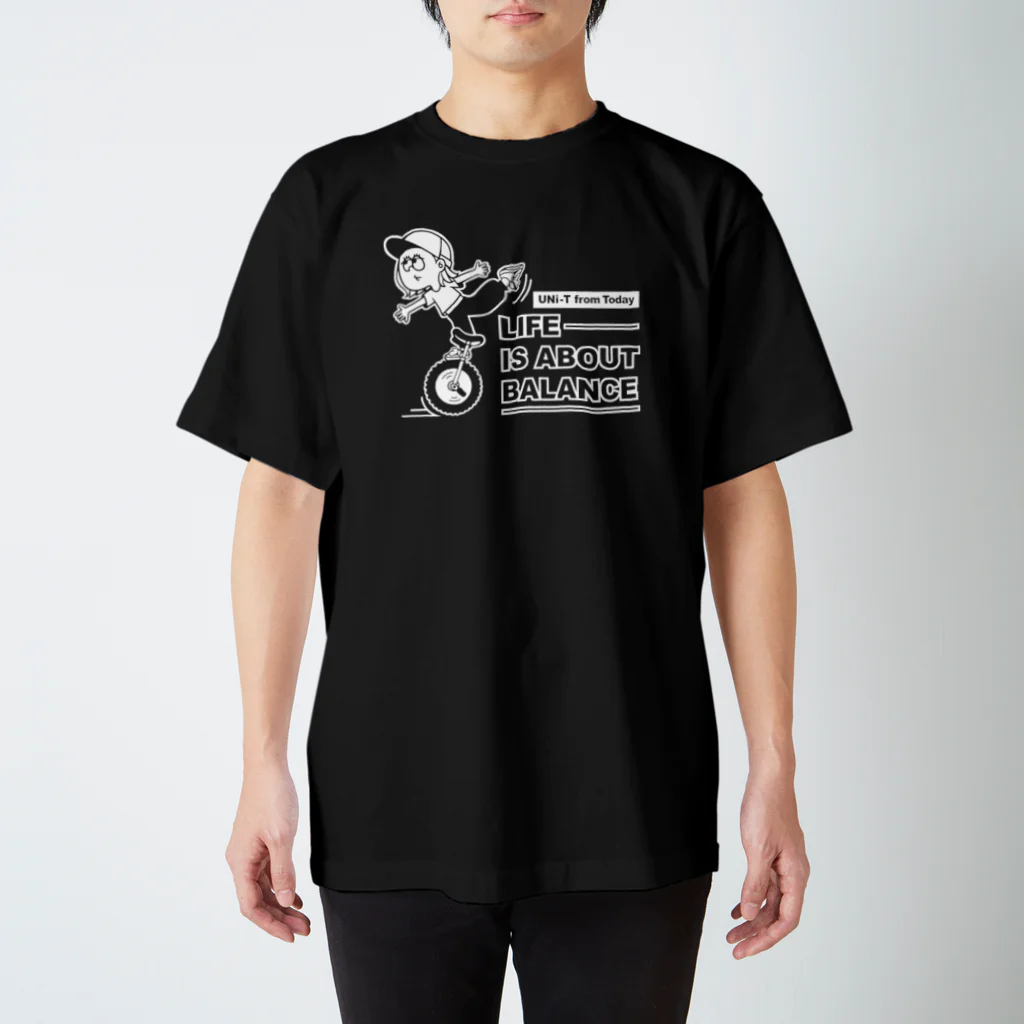 UNi-TのUNi-T[LIFE IS ABOUT BALANCE] Regular Fit T-Shirt