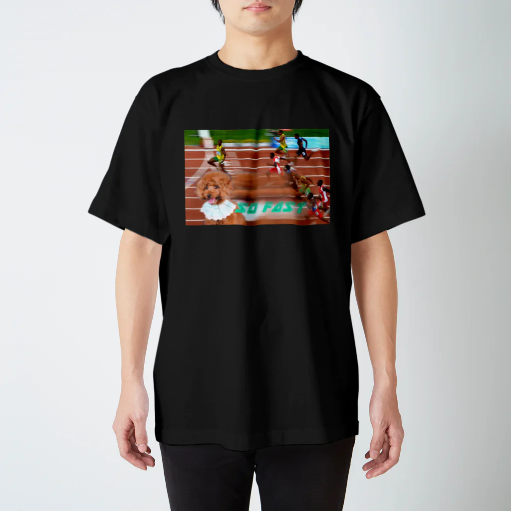 temple islandのとても速いプードル Regular Fit T-Shirt