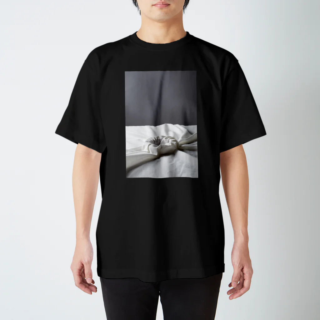 くらりのCovered_tape Regular Fit T-Shirt