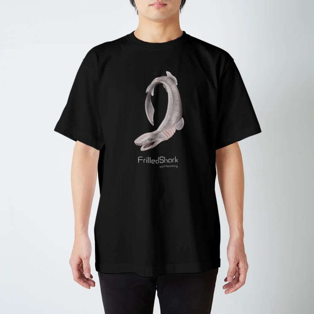 ビビッとランキング【公式】のラブカ Tシャツ【ダークカラー】 Regular Fit T-Shirt