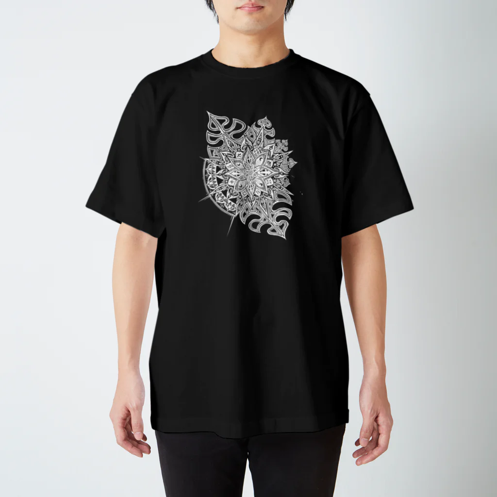 Hiromichi_Araiの月下美人 Regular Fit T-Shirt