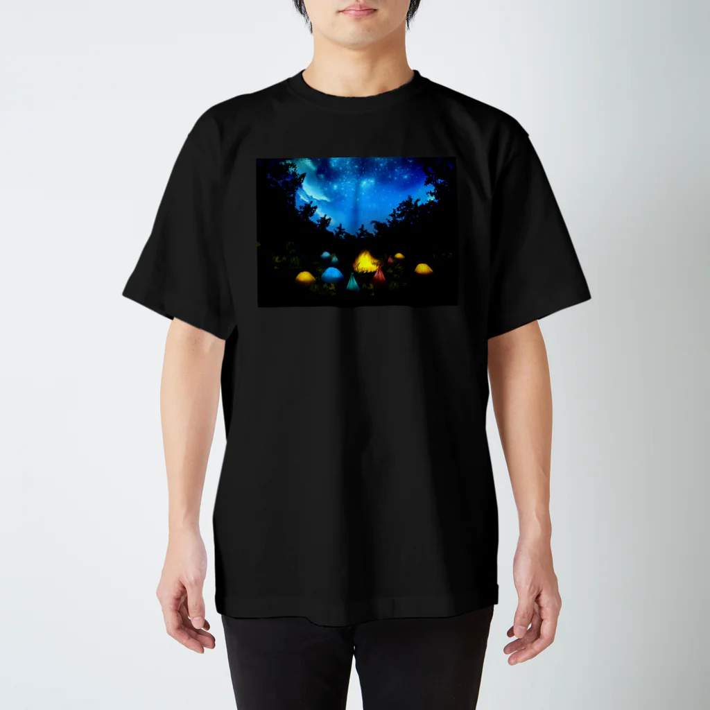 小田島灯の夜のキャンプフィールド Regular Fit T-Shirt