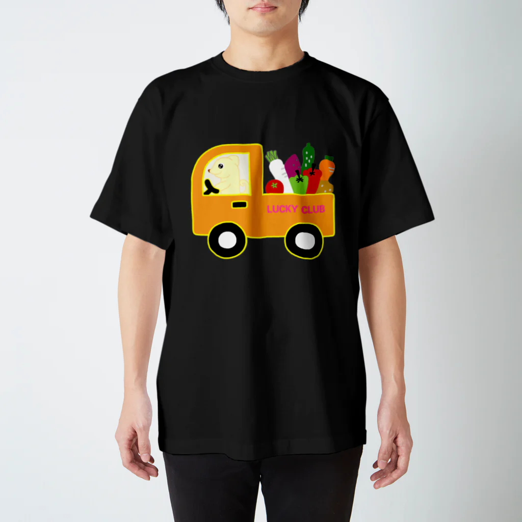 LUCKY CLUBの軽トラ運転ラッキーちゃん スタンダードTシャツ