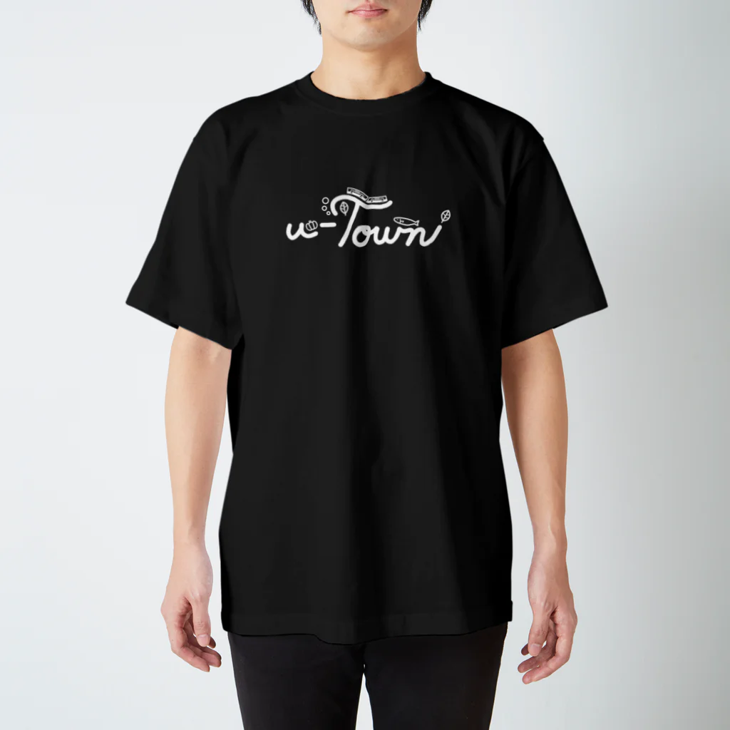 CHIYONの【🤍ver.】u-Town(ユーターン)ロゴ Regular Fit T-Shirt