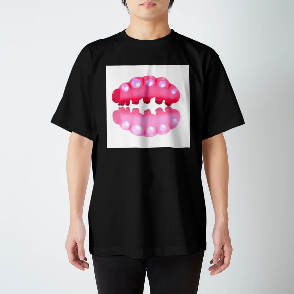 なきむしいもむしのいもむしりっぷ(赤ピンク)黒 スタンダードTシャツ