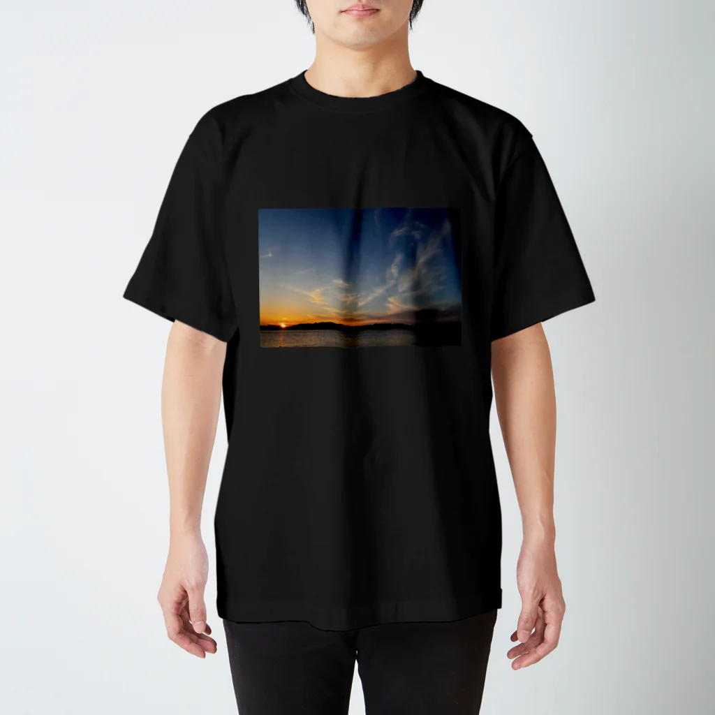 ねむいはるの夕方の03 スタンダードTシャツ