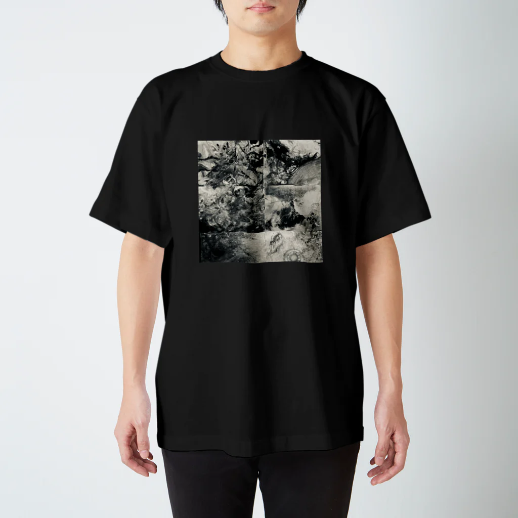 Yukinkoのモノクロ物語 Regular Fit T-Shirt