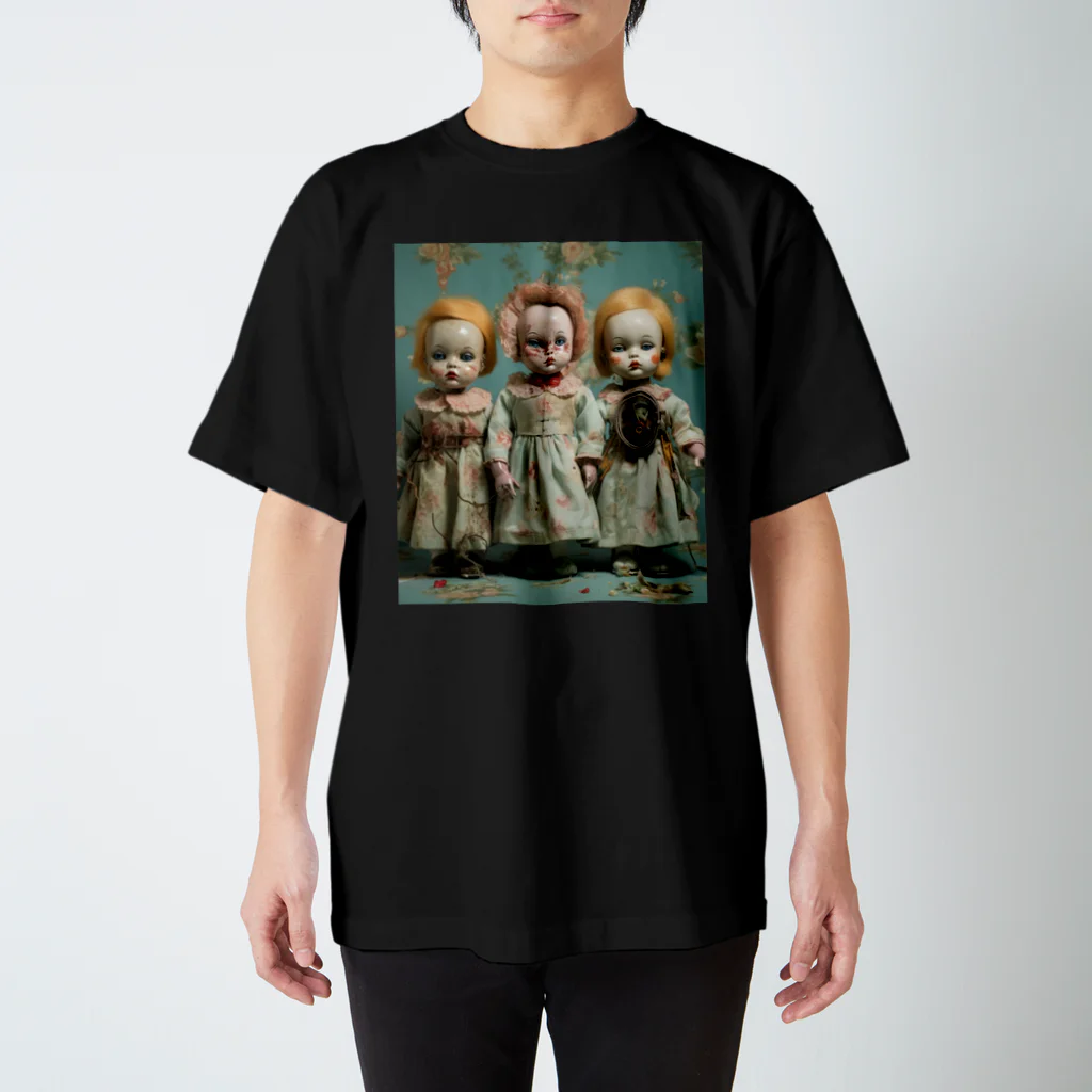 ばけものだいすきのかわいいお人形 スタンダードTシャツ