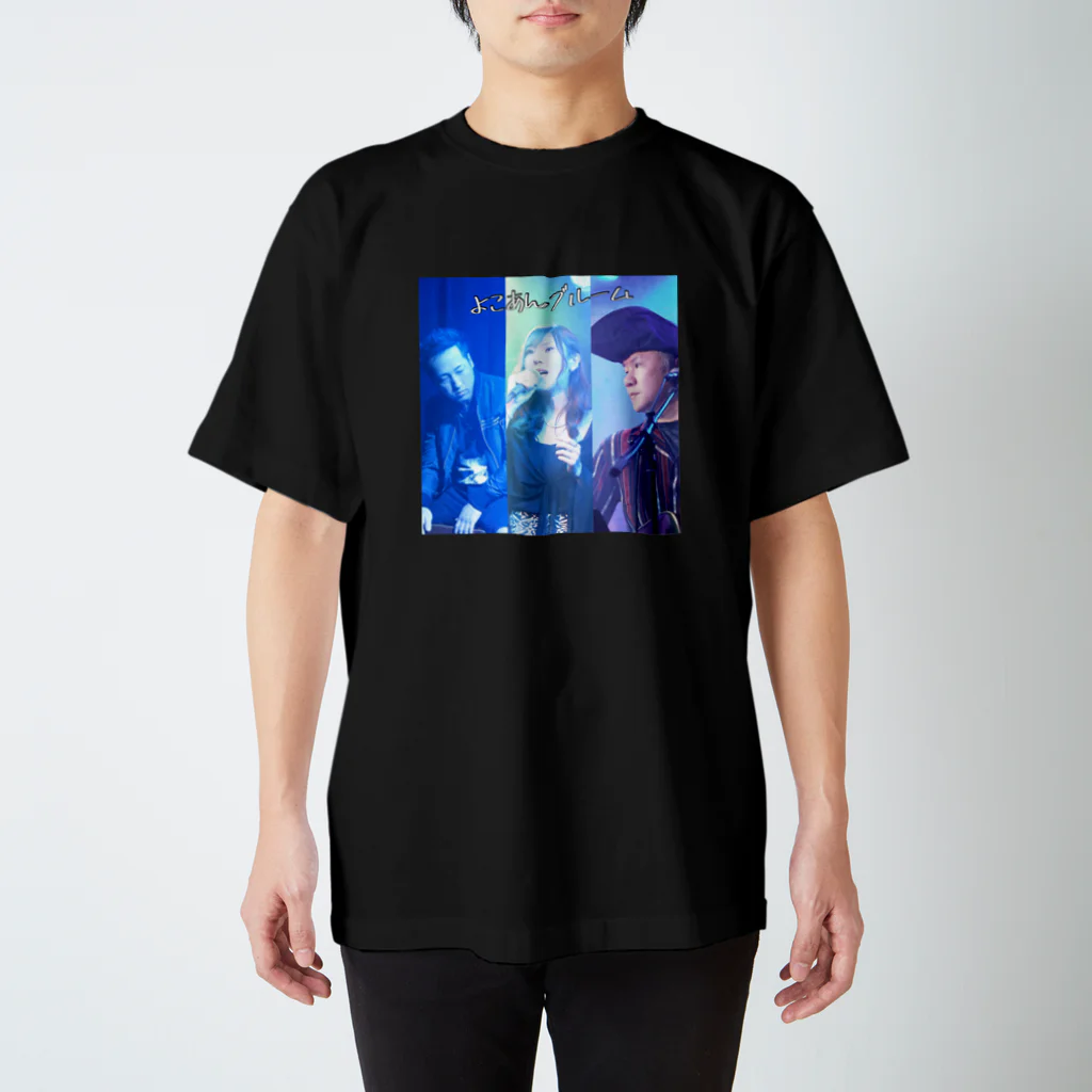 よこあんブルームのお店(official)のメンバーphoto BLOOM Regular Fit T-Shirt