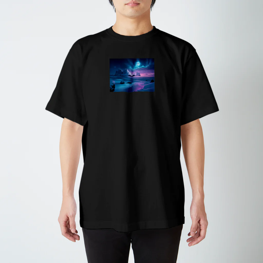 RetroRevive Treasuresの月とネオンの海辺 スタンダードTシャツ